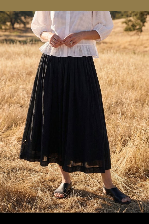 World of Crow Classic Pull-on Skirt - Black