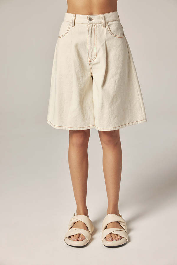 amente Wide Leg Bermuda Pants Shorts - Natural