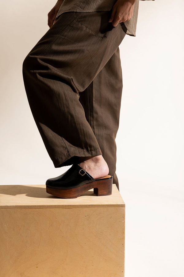 Fortress Abby Platform Clog - Black Crinkle Patent