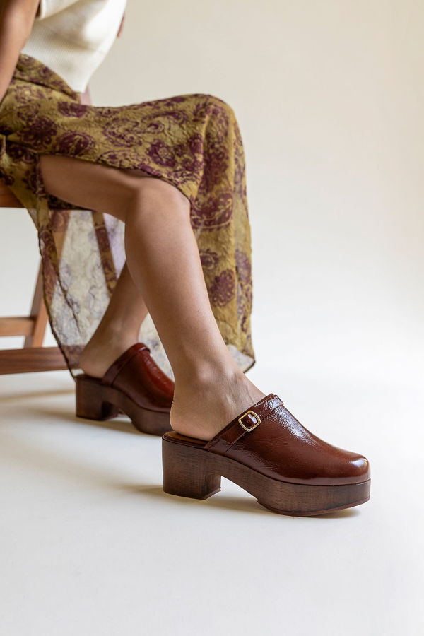 Fortress Abby Platform Clog - Chocolate Crinkle Patent