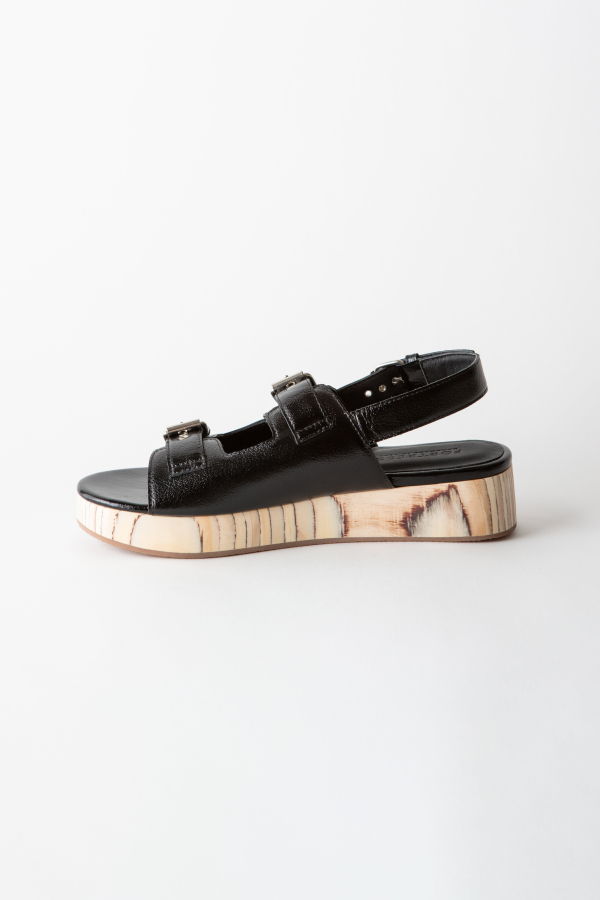 Fortress Leja Flatform Sandal - Gloss Black Nappa