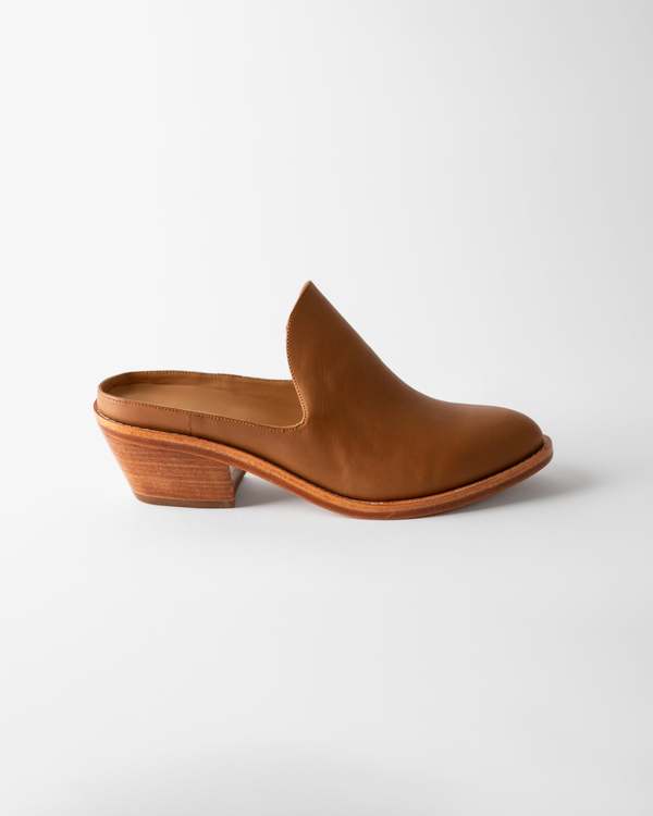 Fortress Michelle Heeled Mule - Caramel Crust