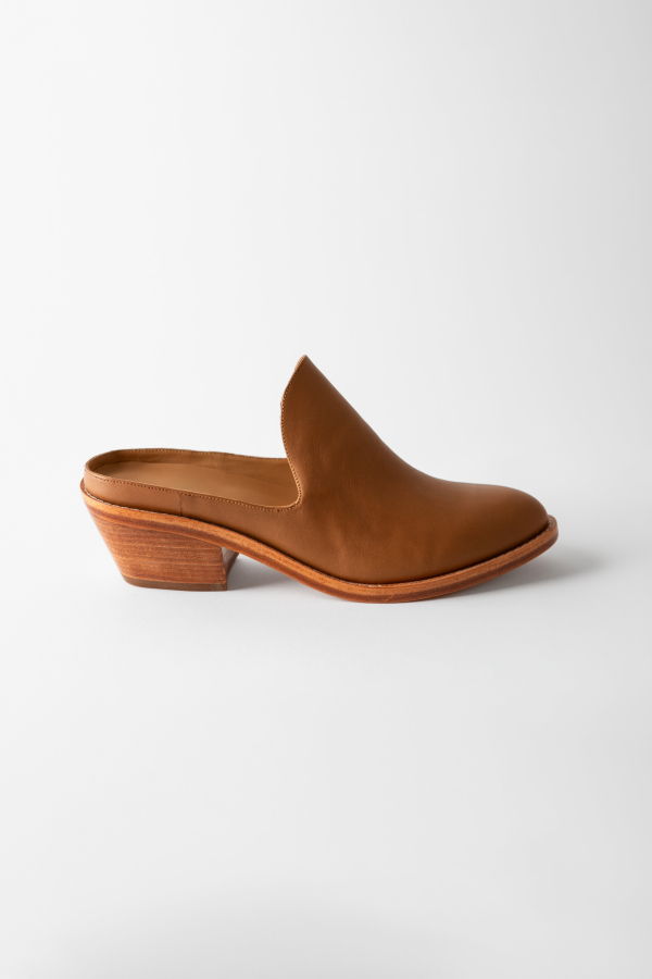Fortress Michelle Heeled Mule - Caramel Crust