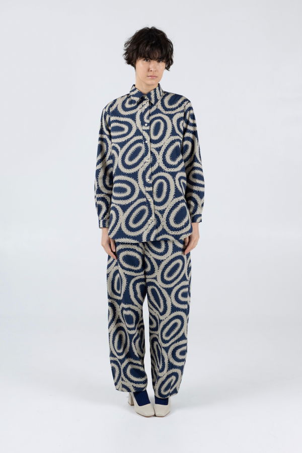 samet Swan Shirt, Doilies Print Shirt