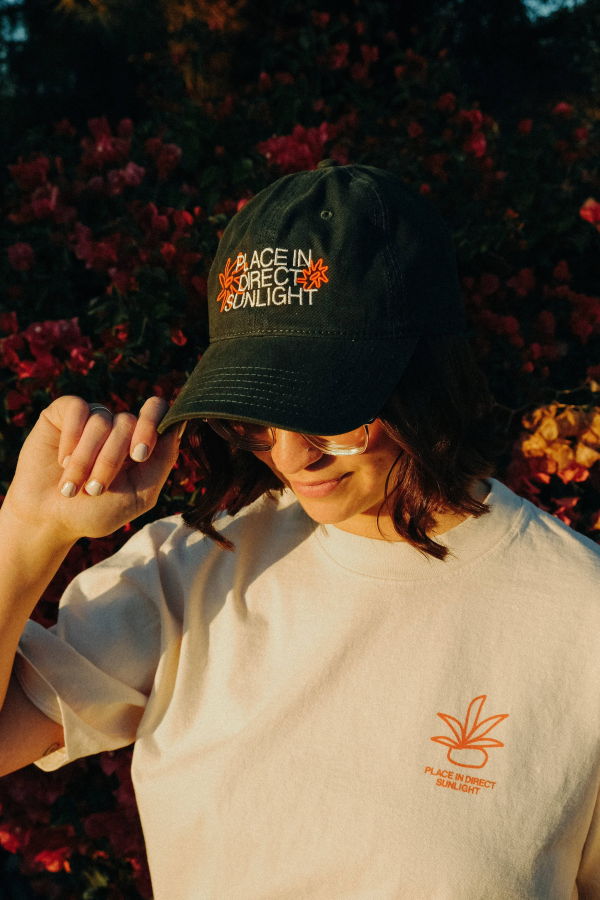 Gab Art & Design Place in Direct Sunlight Hat