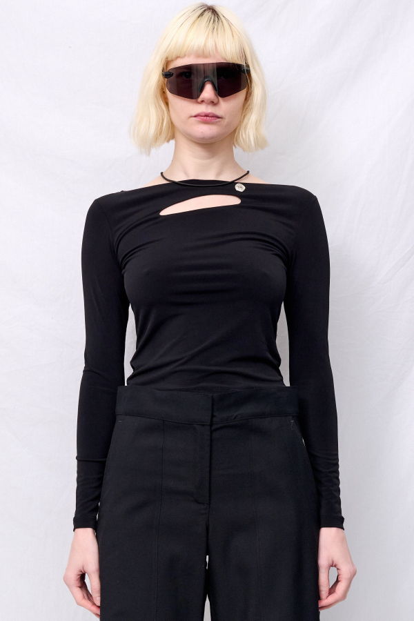 Woodrose Deli Black Key Long Sleeve Top