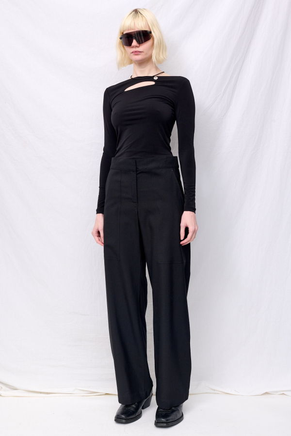 Woodrose Deli Black Key Long Sleeve Top