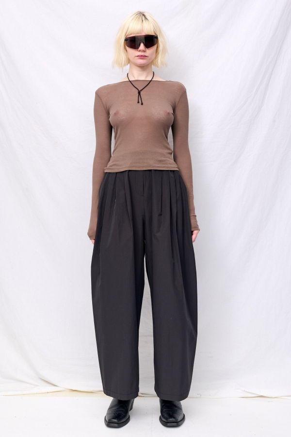 AMOMENTO Brown Round T-Shirt