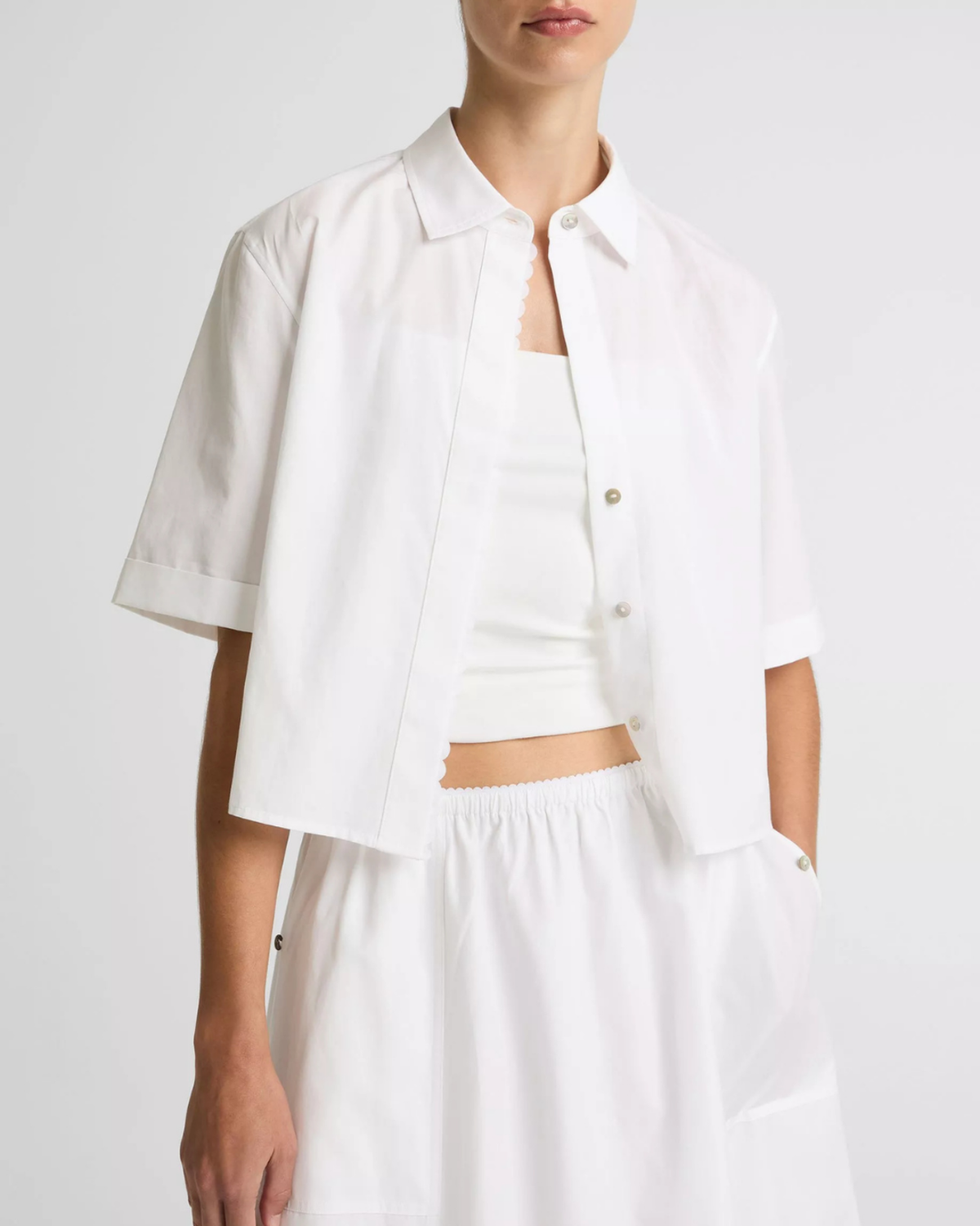 VINCE Scallop Detail Short-Sleeve Shirt - Optic White - Image 3 of 4