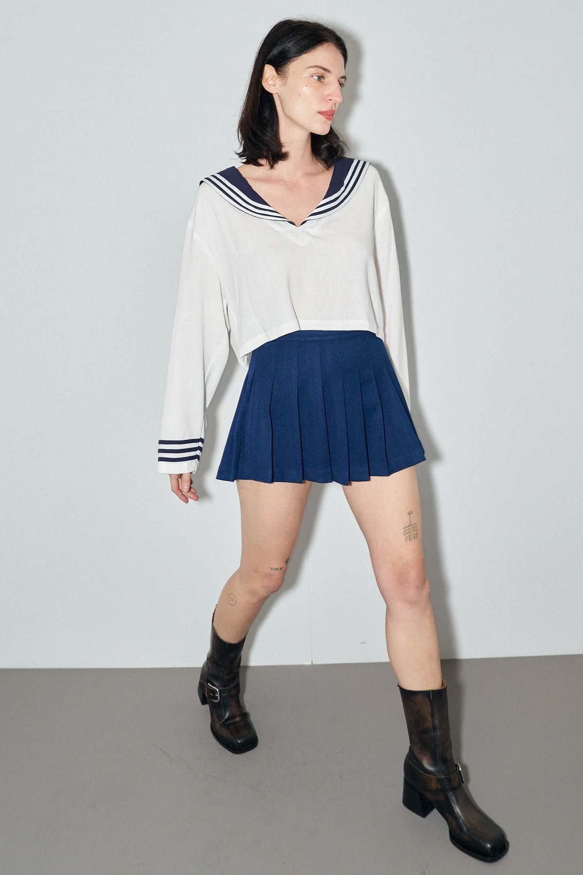 Fashion Brand Company Sailor Soft Linen Crop Top - Image 2 of 5
