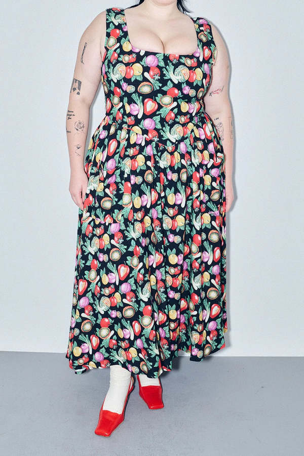 Fashion Brand Company Tradwife Soft Linen Dress - Vegetable Medley