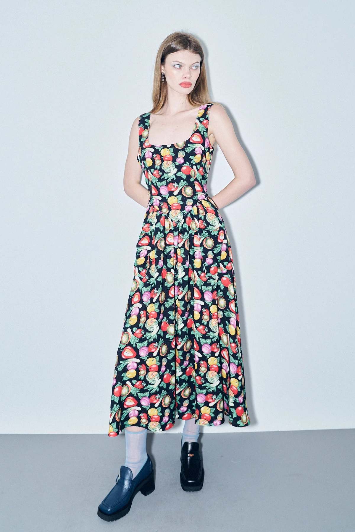 Fashion Brand Company Tradwife Soft Linen Dress - Vegetable Medley - Image 3 of 7