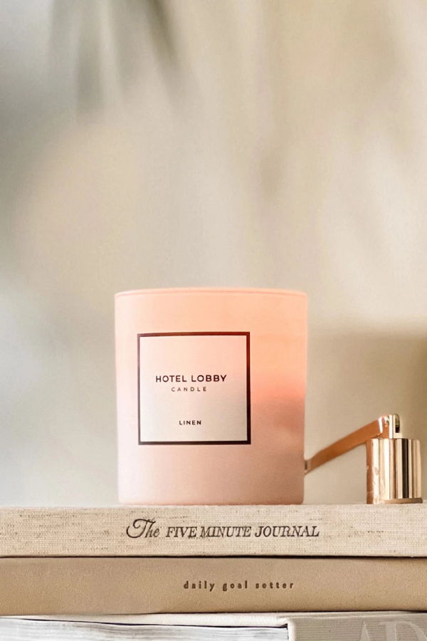 Hotel Lobby Candle - Linen