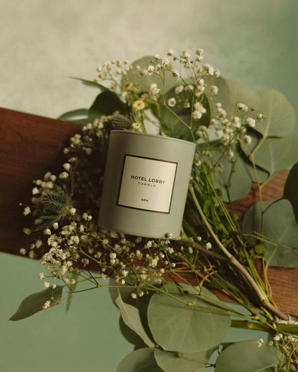 Hotel Lobby Spa Candle