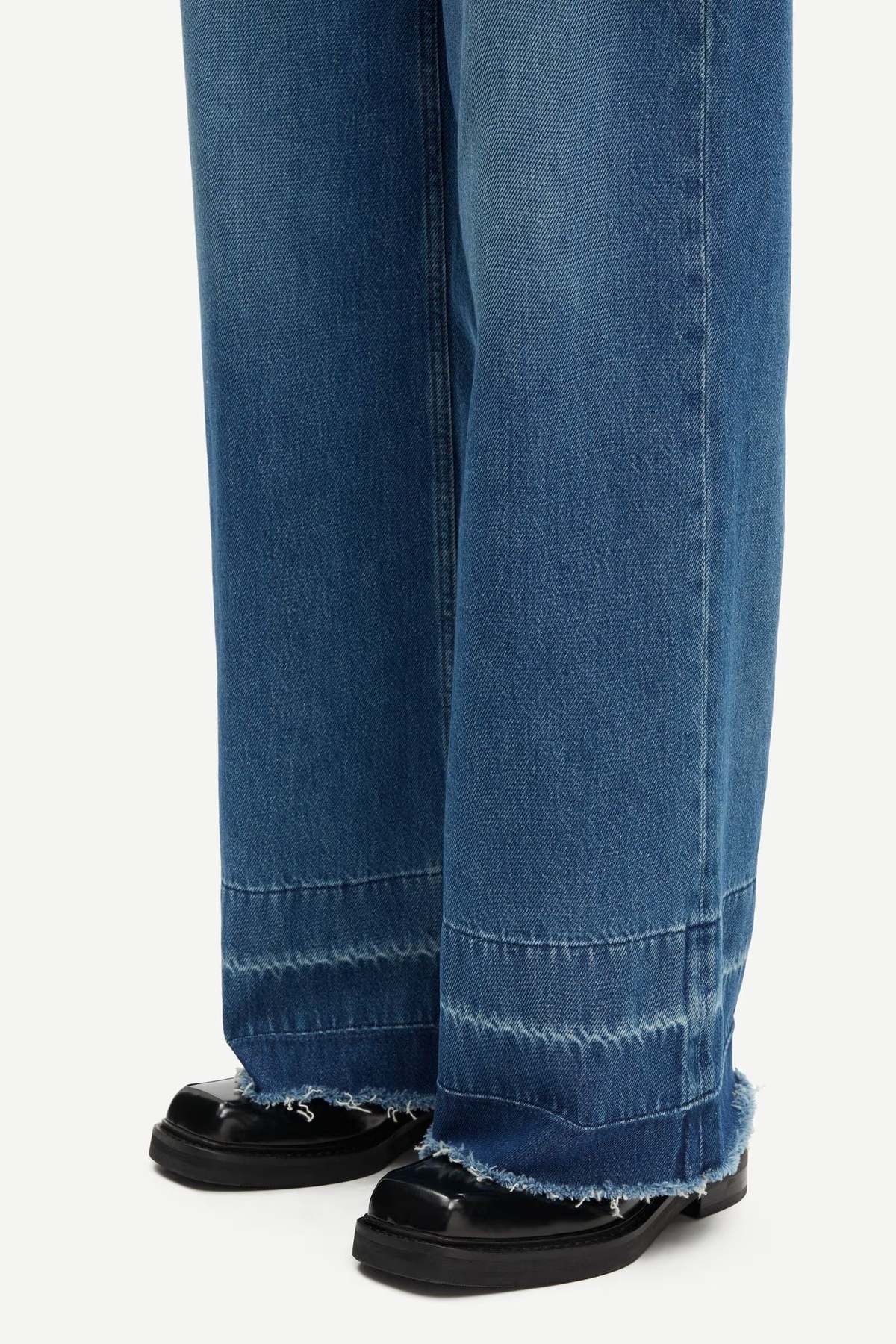 Samsøe Samsøe Sarebecca Jeans in Fluid Denim - Image 6 of 6