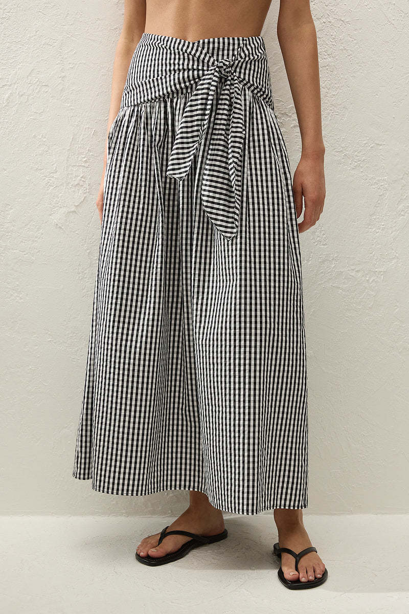 Faithfull The Brand Lucia Midi Skirt - Black Textured Gingham