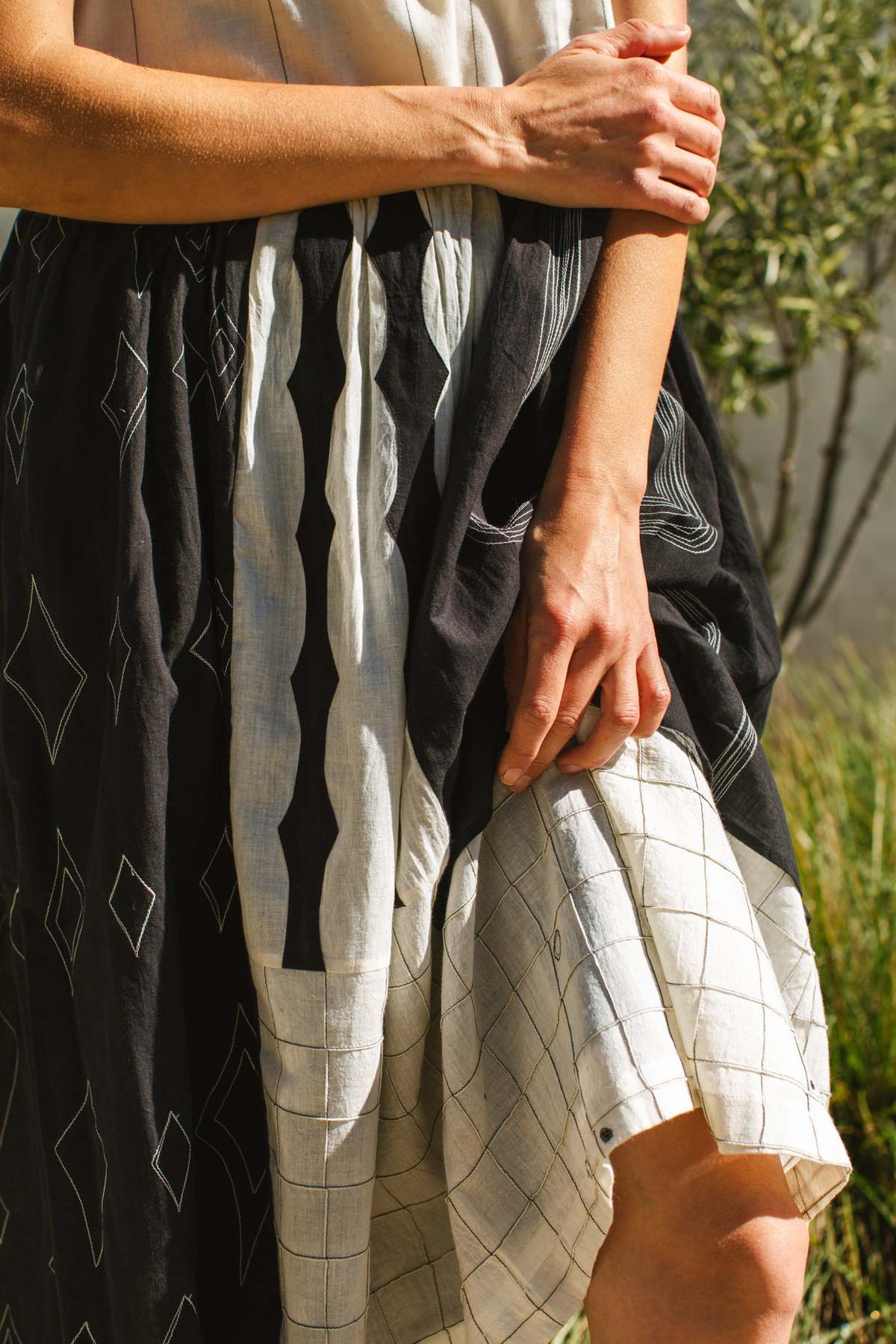 World of Crow Joan Dress - Black/White - Image 6 of 11