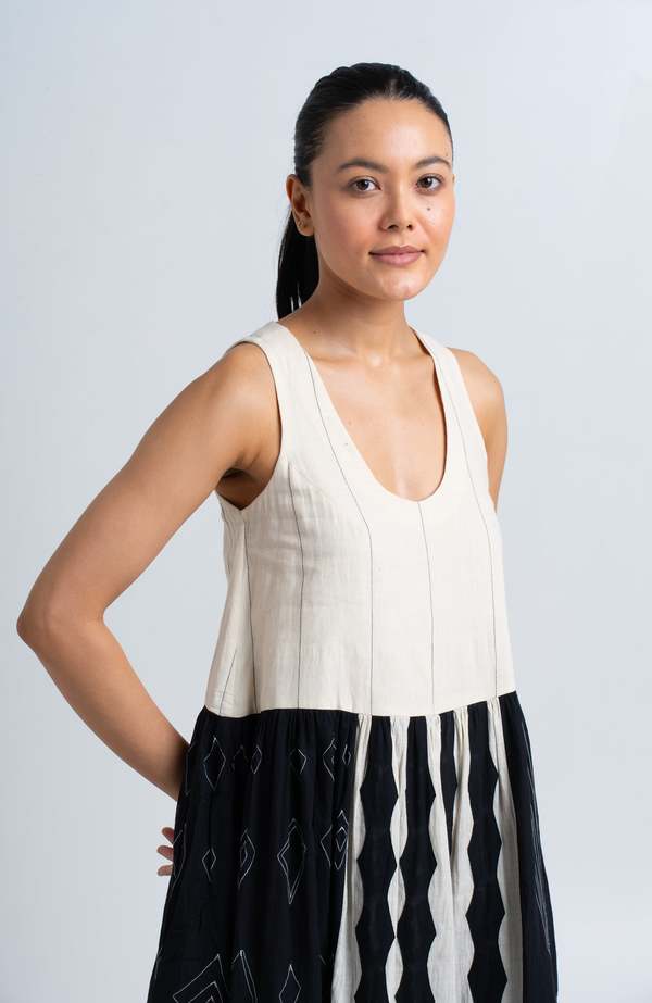 World of Crow Joan Dress - Black/White