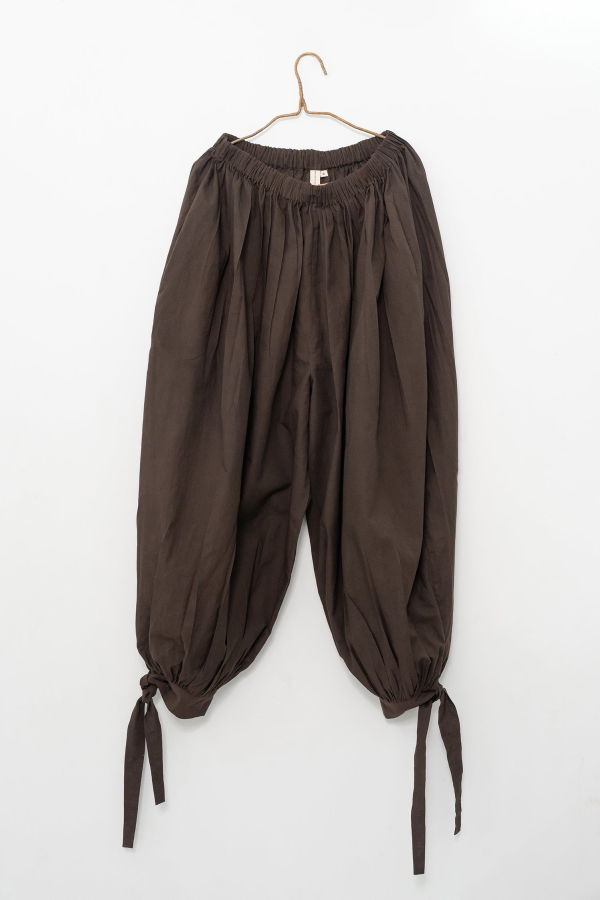 World of Crow Dark Cocoa Balloon Pants