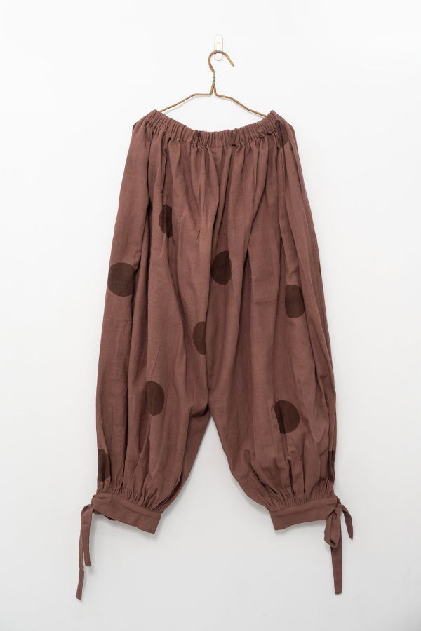 World of Crow Cocoa Dot Balloon Pants