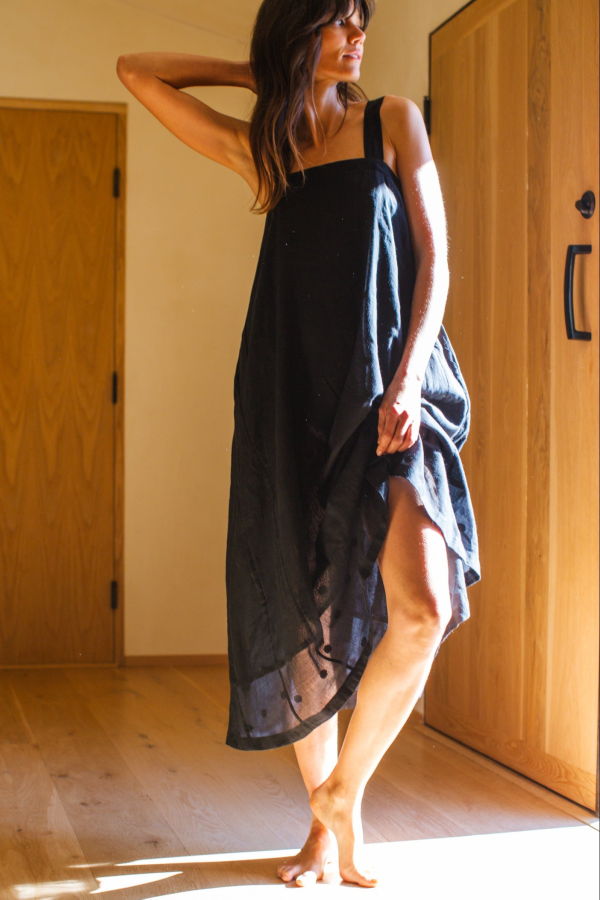 World of Crow Vacation dress - Black