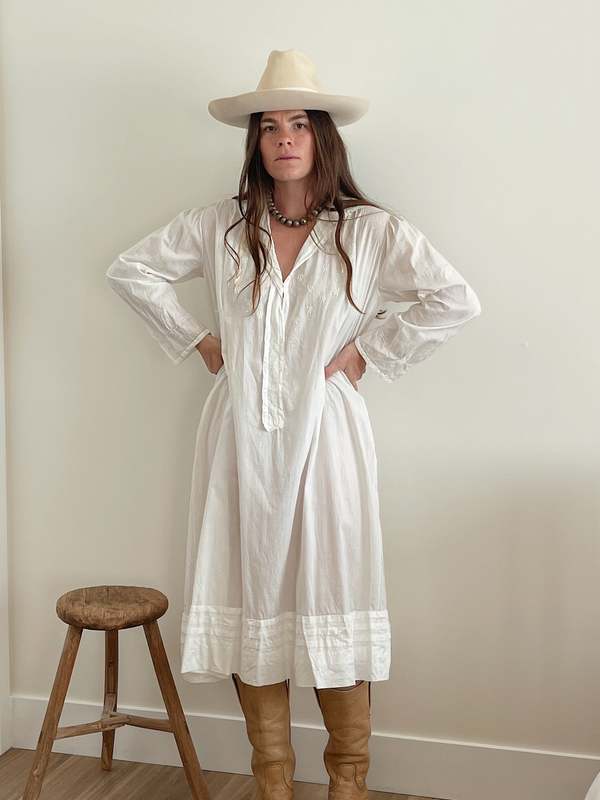 Antique Bow Embroidered Nightgown Antique Bow Embroidered Nightgown