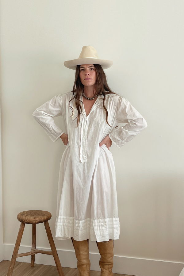 Antique Bow Embroidered Nightgown