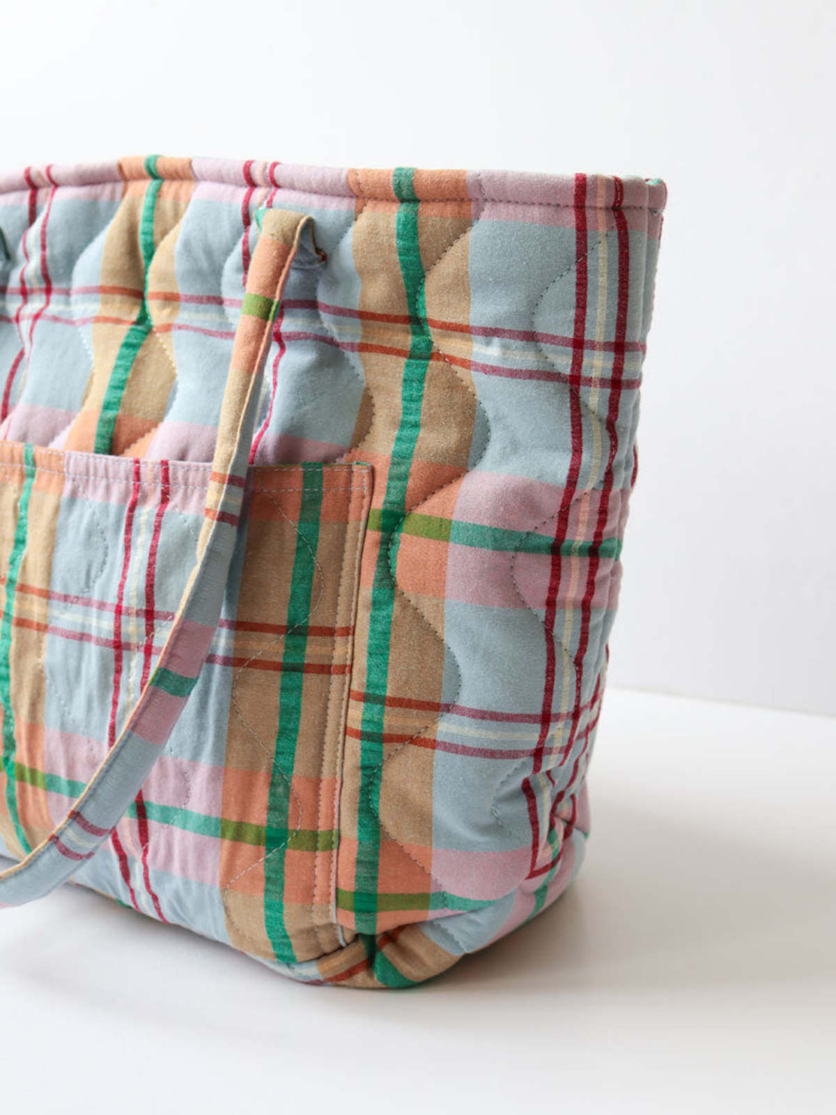 Mosey Me Confetti Plaid Quilted Bag - Image 5 of 8