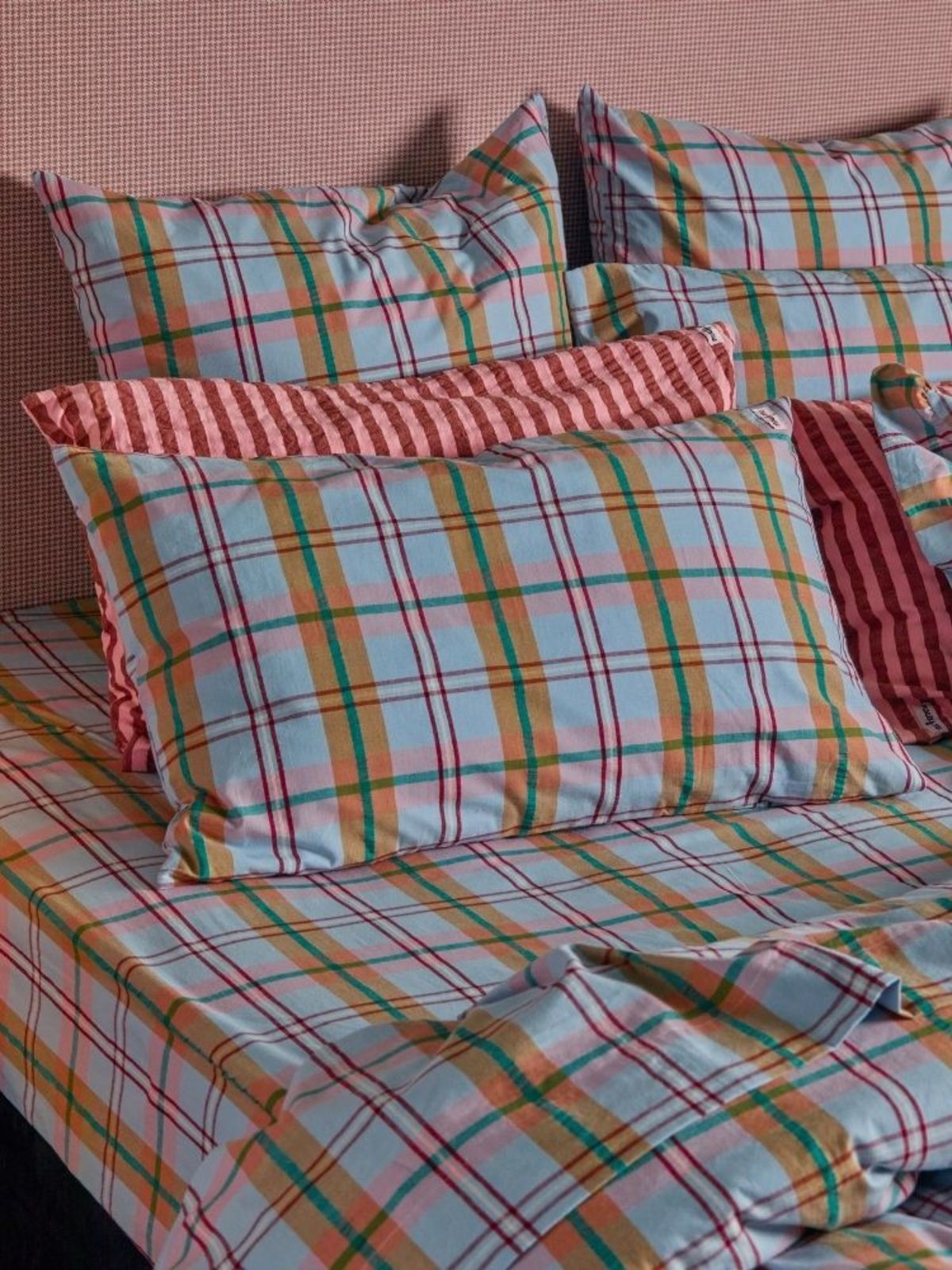 Mosey Me Confetti Plaid Standard Pillowcase Set - Image 2 of 8