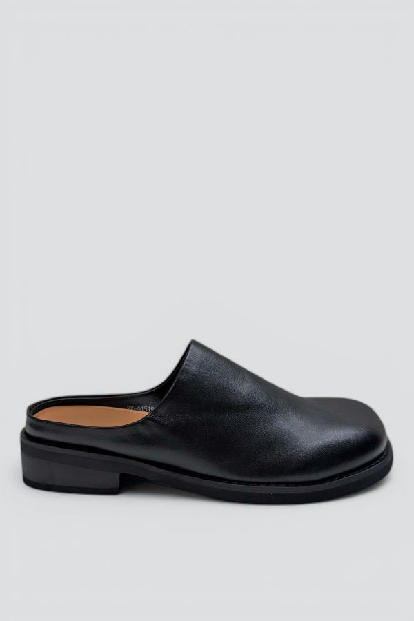 Assembly Black Leather Round Mule
