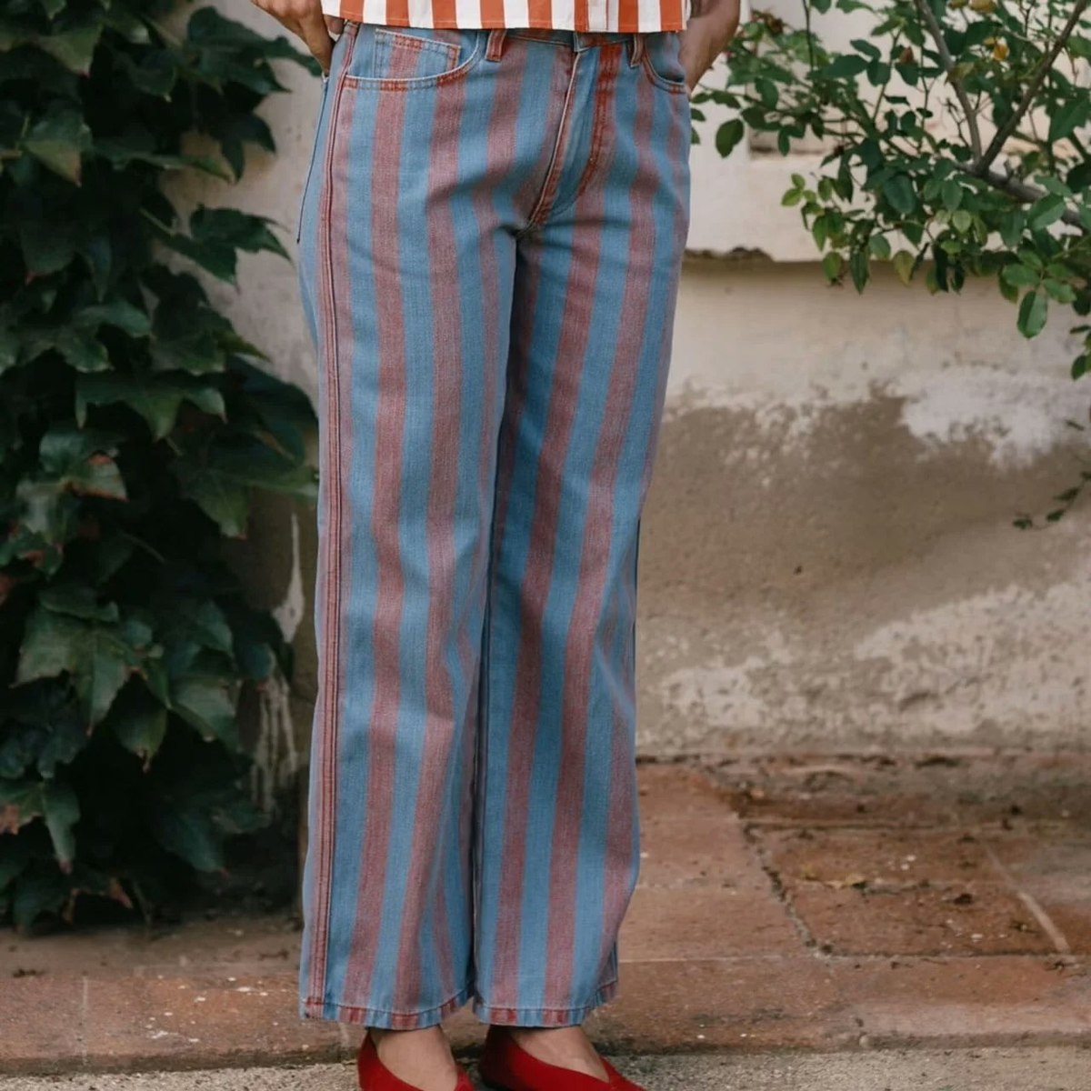 TINY BIG SISTER Maru Wide Stripes Denim Pants - Red/Blue - Image 1 of 8