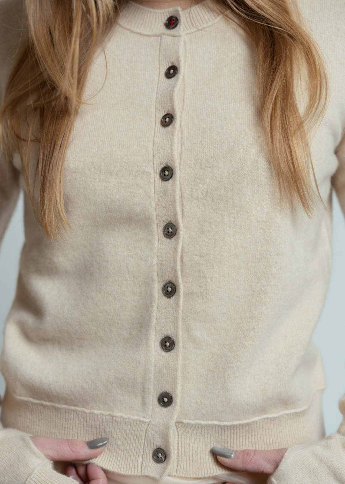 Brazeau Tricot Blonde Royal All Thumbs Cardigan - Blonde - Image 3 of 5