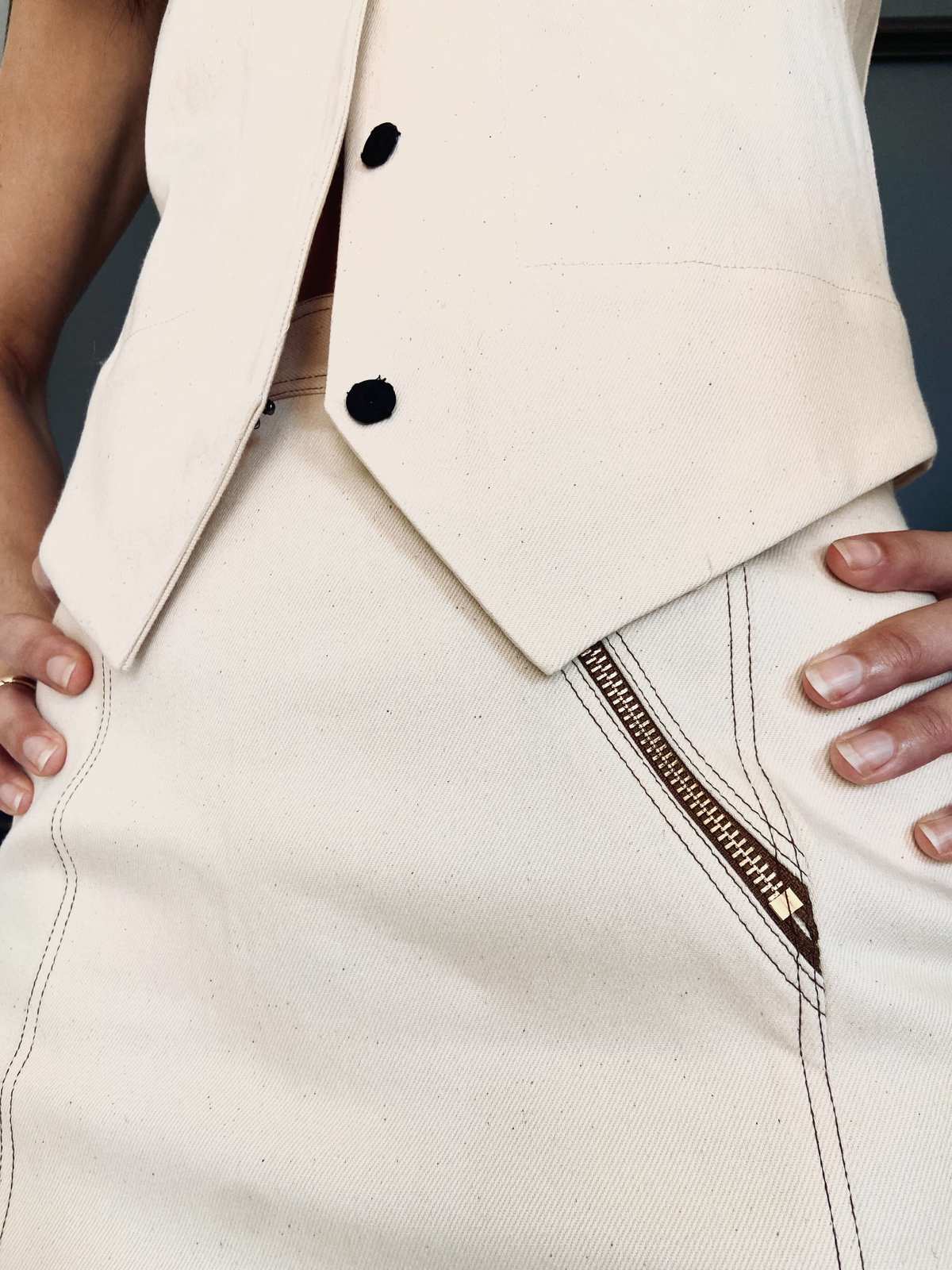 Yesaet Fekir skirt - Indigo/Vanilla/Charcoal/Sunkissed Indigo - Image 2 of 4