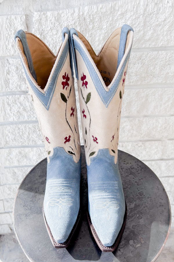 The Great. The Cowboy Boot - Washed Indigo Floral