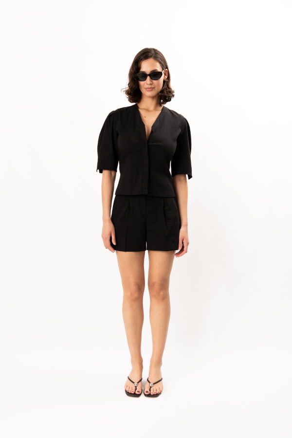 Theory Fluid Pleat Shorts - Black