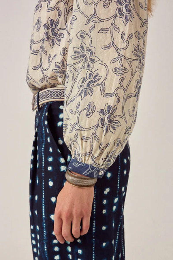 Maison Hotel Cleo Blouse