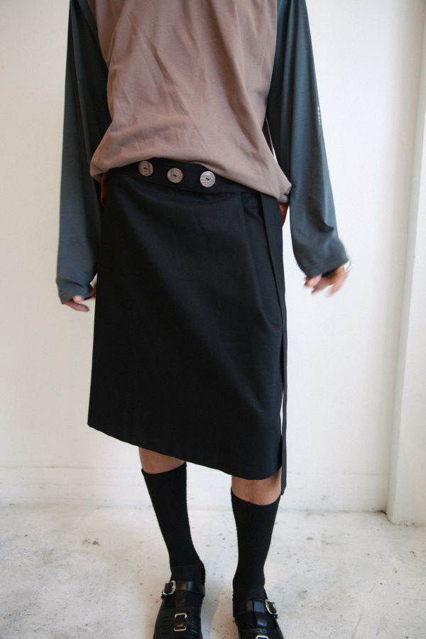 LOVETHANKS Button Wrap Skirt