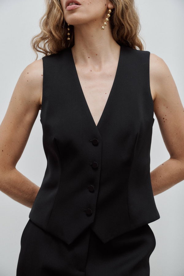 Facettes Studio Kate Wool Grain de Poudre Vest - Black