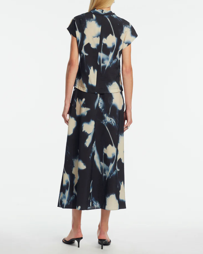 Lela Rose Abstract Floral Crepe Draped Top - Navy