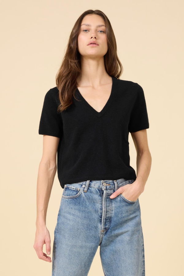 ONE GREY DAY Kadri Cashmere V-Neck Tee - Black
