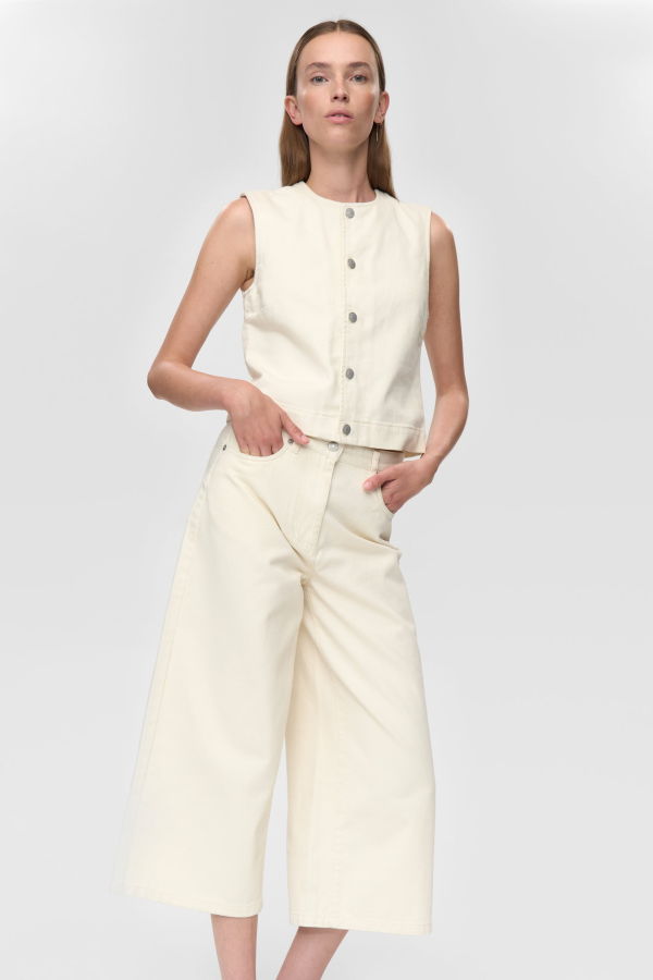 Minimum Alessia Vest - Whisper White