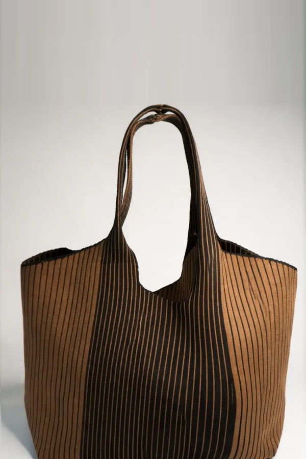 A Bag Concept Everyday Tote Handbag - Brown