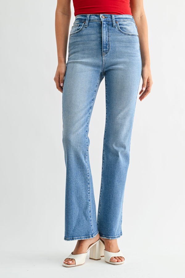 Just Black Denim The Vintage Relaxed Slight Flare Jeans - Medium Denim