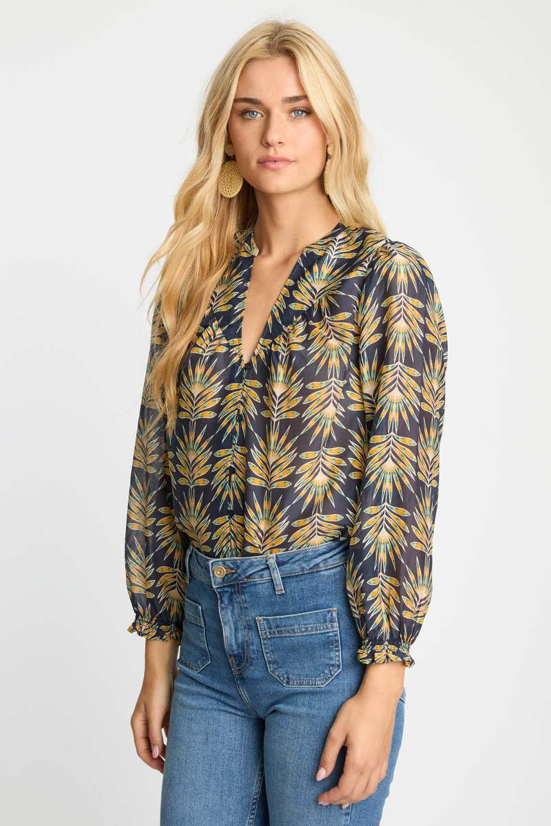 Caballero Sutton Top in Deco Plume