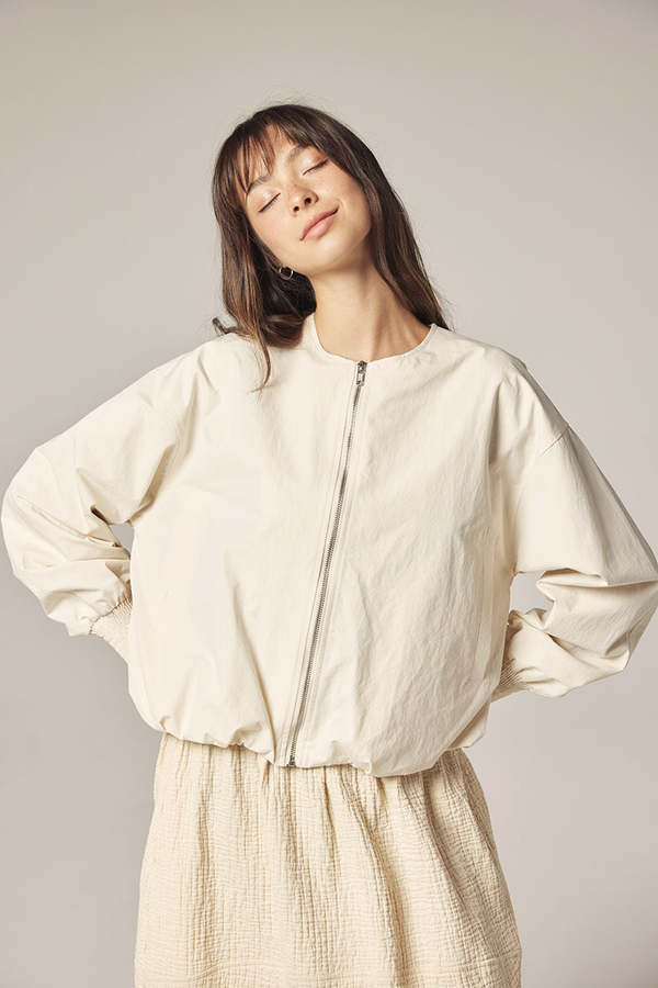 amente Smoked Sleeve Zip Up Jacket - Ecru amente Smoked Sleeve Zip Up Jacket - Ecru