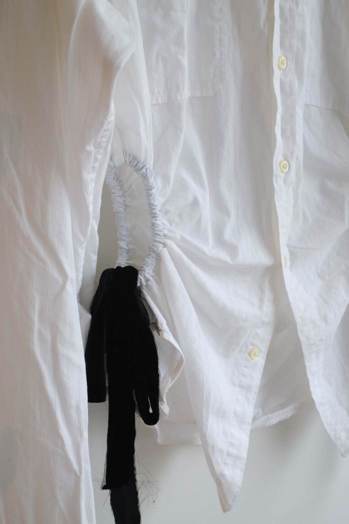 NENA HANSEN Velvet Bow Bungee Shirt - Image 2 of 4