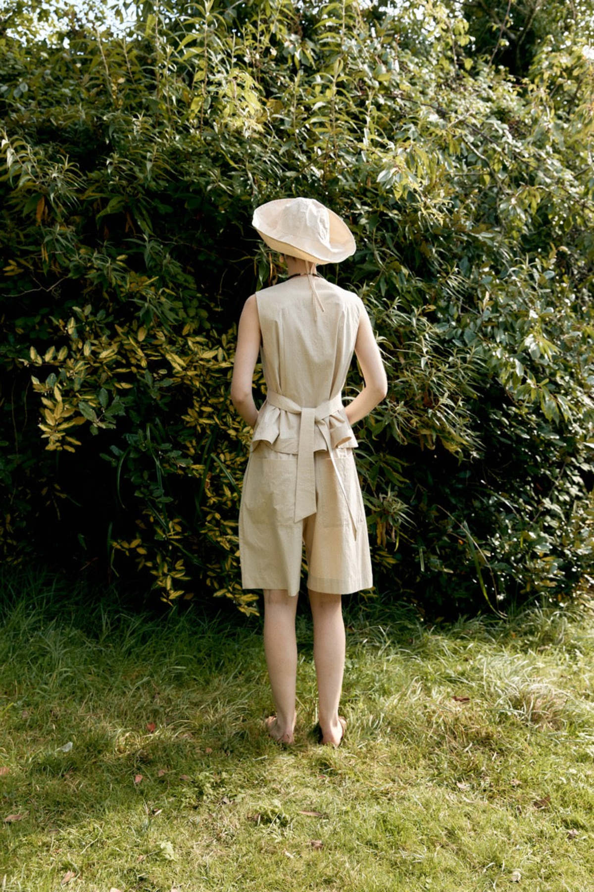 CAWLEY STUDIO Japanese Typewriter Cotton Flo Waistcoat - Oat - Image 3 of 6