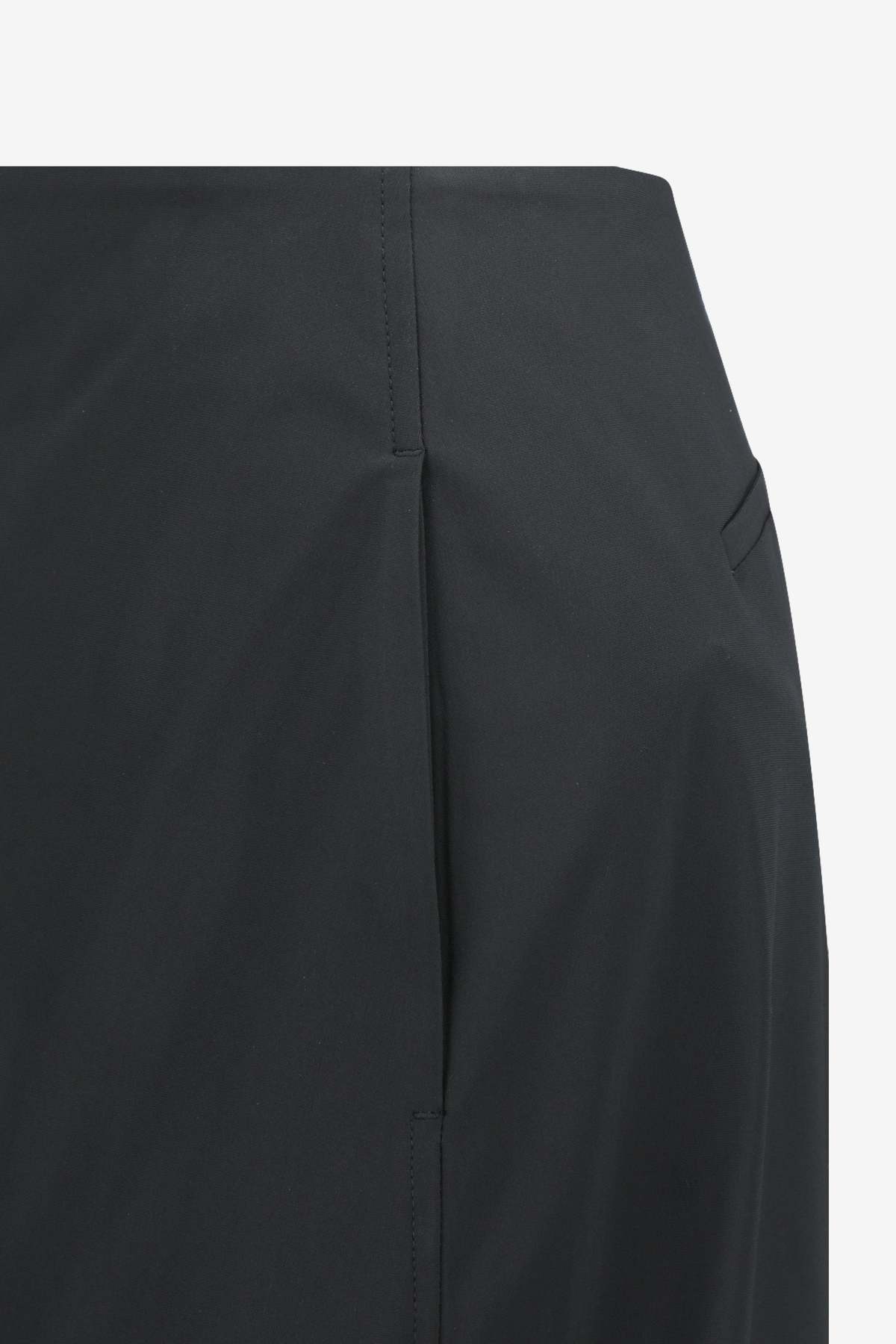 AMOMENTO Curved Silhouette Pants - Image 4 of 4