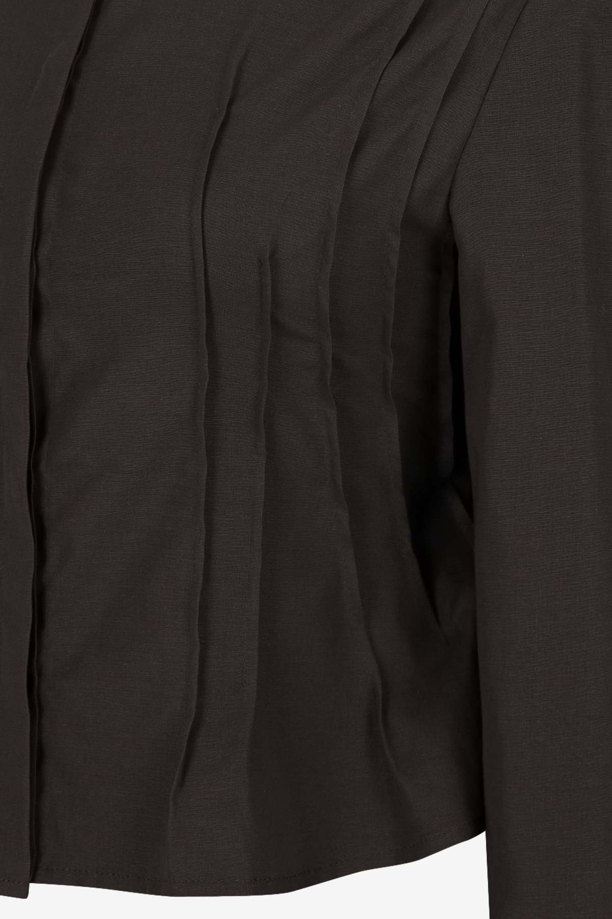 AMOMENTO Pintuck Slim Shirt Top - Image 5 of 5