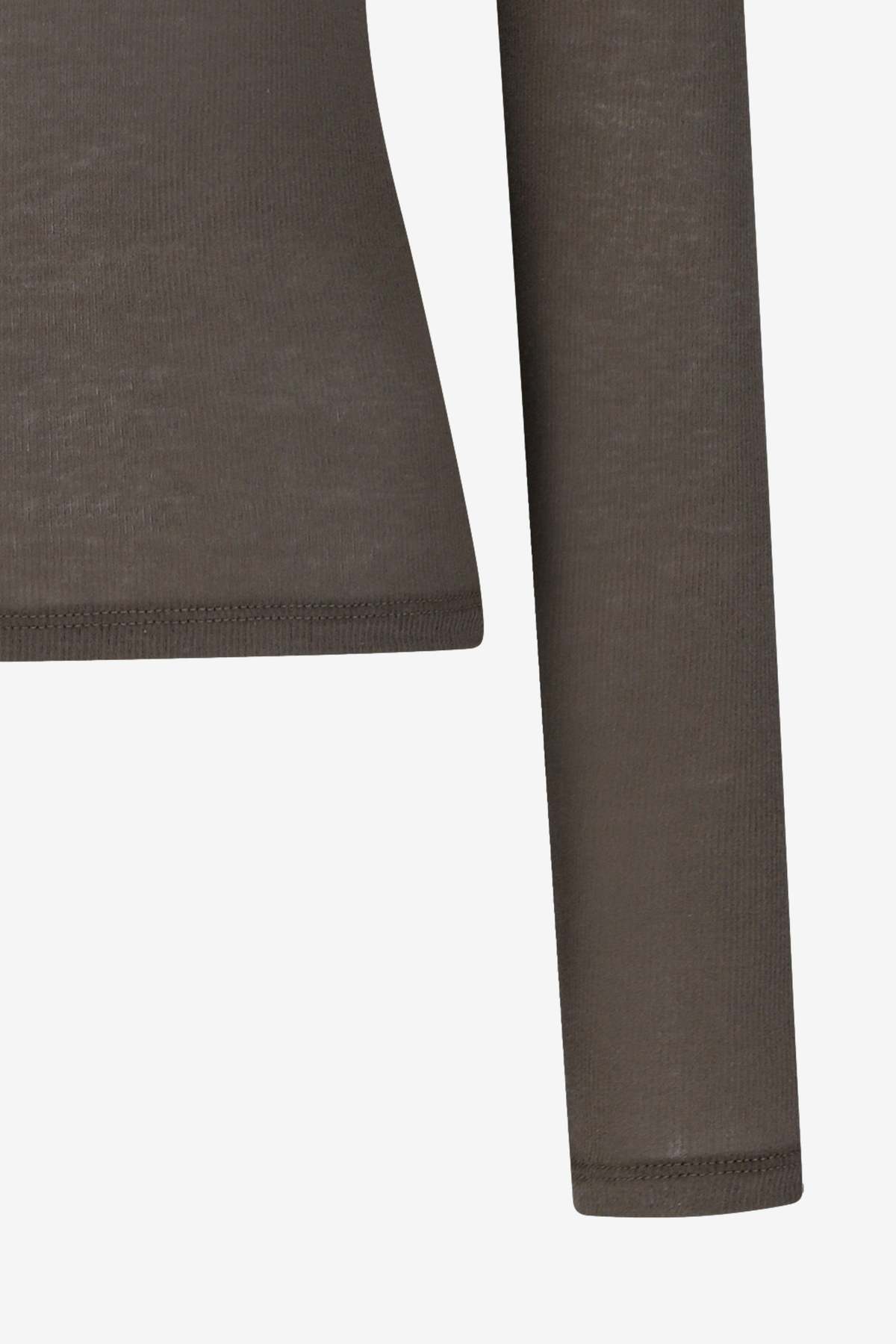 AMOMENTO Round T-Shirt - Image 5 of 5